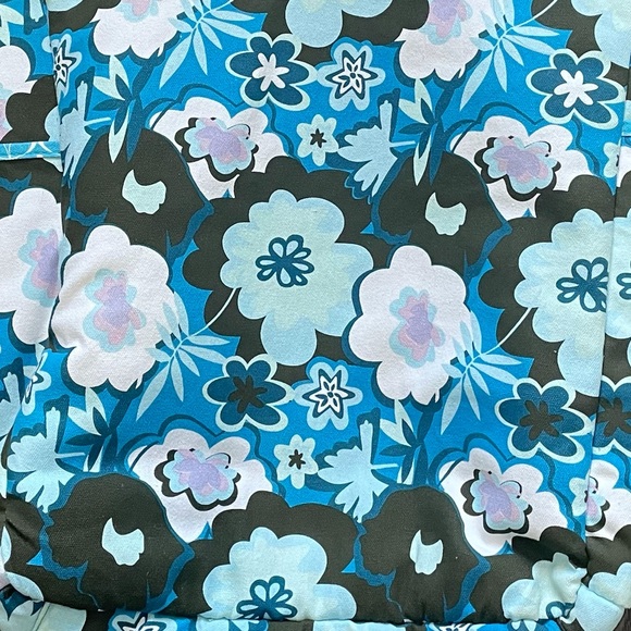 Blue Medium to Large Floral Tote Beach Bag - Picture 5 of 8